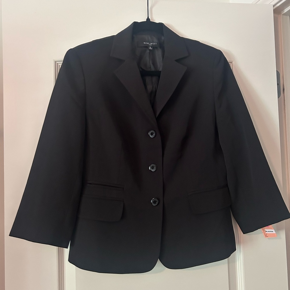 Nine West Black Women’s Three-Button Tailored Blazer